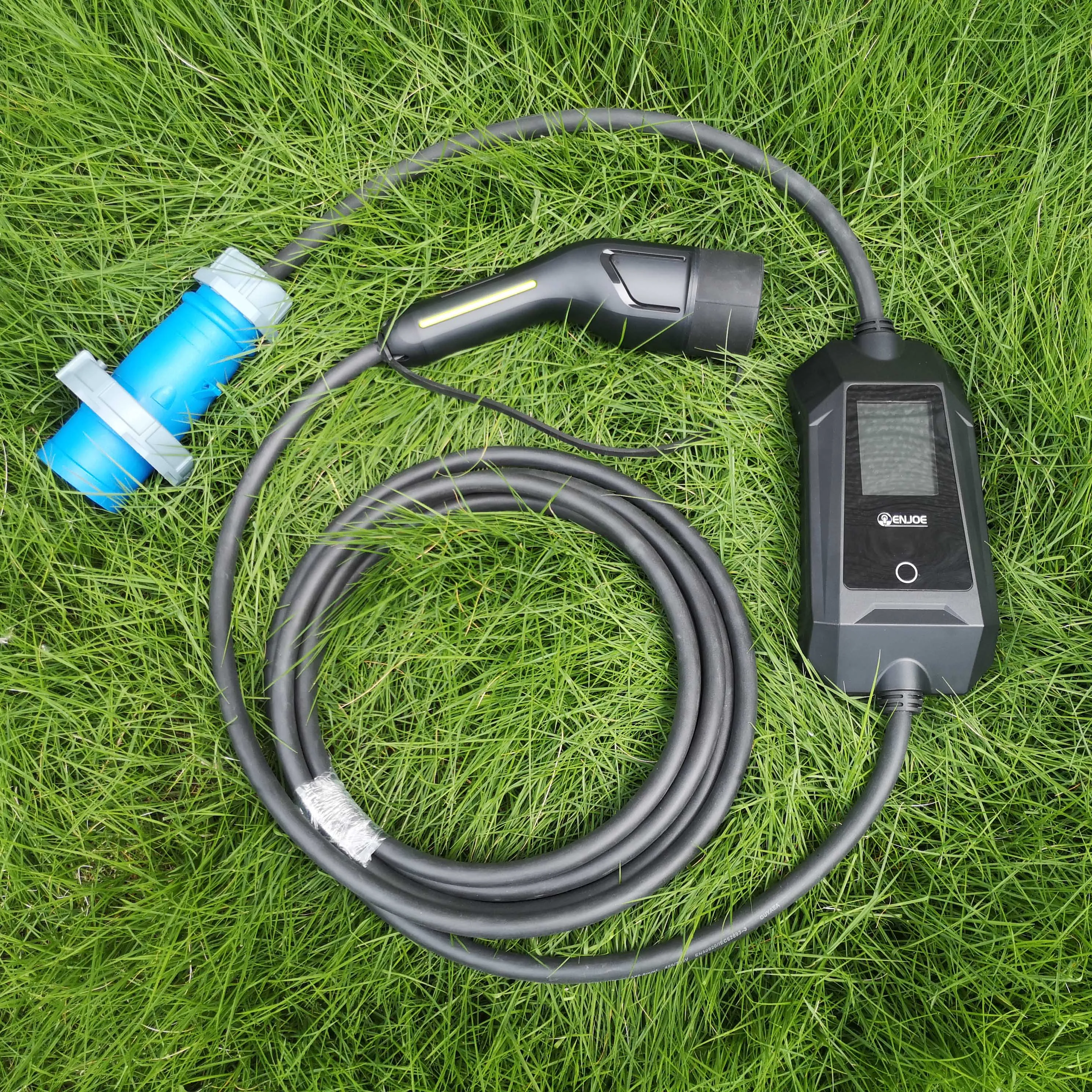 emergency mobile ev charging system 7kW adjustable 32A plug type1/j1772 type 2 ev charging cable