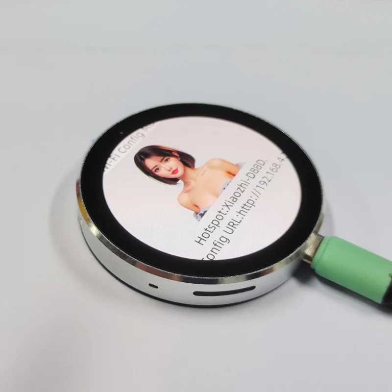 Variant: 1.8MetallicSilver