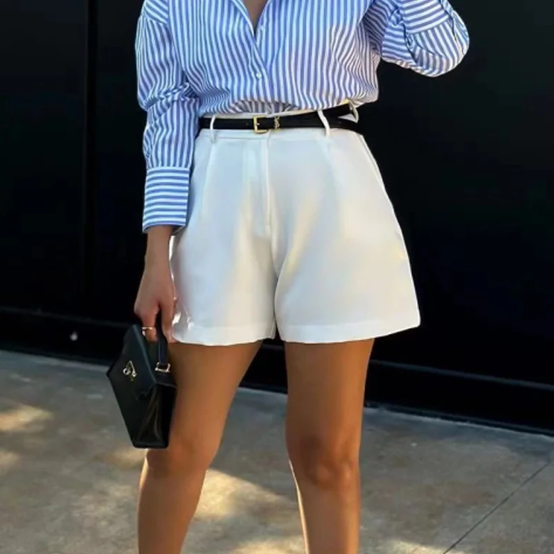 

2026 Fashion Casual Women Summer Wide Leg Shorts Solid Color Loose Fit Pocket Shorts