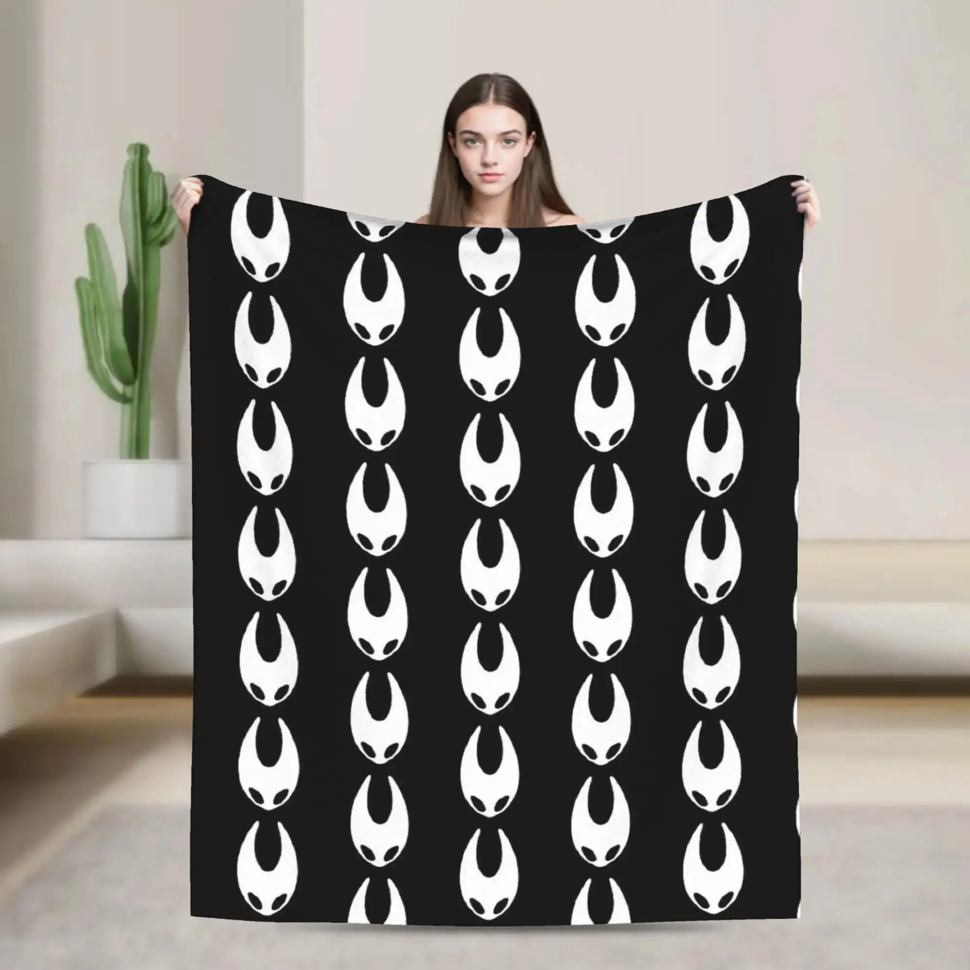 

Теплое фланелевое одеяло для детей с дизайном маски Хорнета из Hollow Knight Silksong, дорожный плед для дивана, кресла, кровати