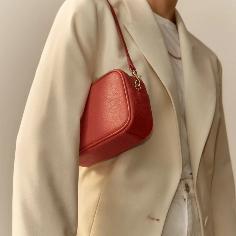 Custom Letters Classic Style Cow Leather Pebble Pattern Ladies Shoulder Bag Ladies Small Square Messenger Bag Camera Bag