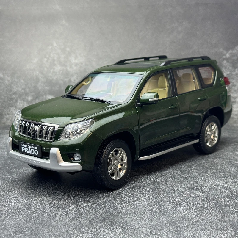 1:18 scale Toyota PRADO SUV Car model  Give gifts to friends Metal material Holiday gift  Static ornament Collect