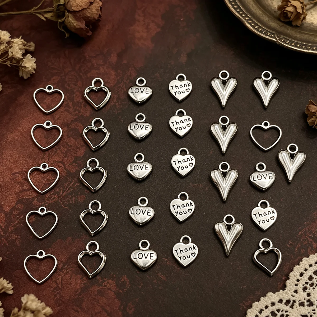 30-Piece Set of Minimalist Handmade Accessories, Heart-Shaped Small Parts, Suitable for DIY Bracelets, Necklaces, Earrings, Pendants, Sweet and Cool Simple Jewelry DIY Basic Handmade Materials