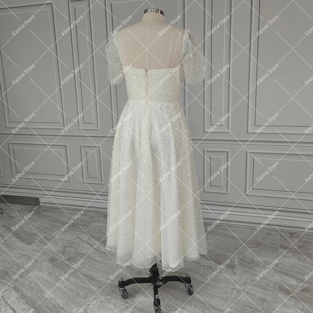 Vestido de novia brillante de corte A, longitud media, personalizado, deshuesado, correas anchas para los hombros, lentejuelas ostentosas, vestido de novia para recepción de compromiso