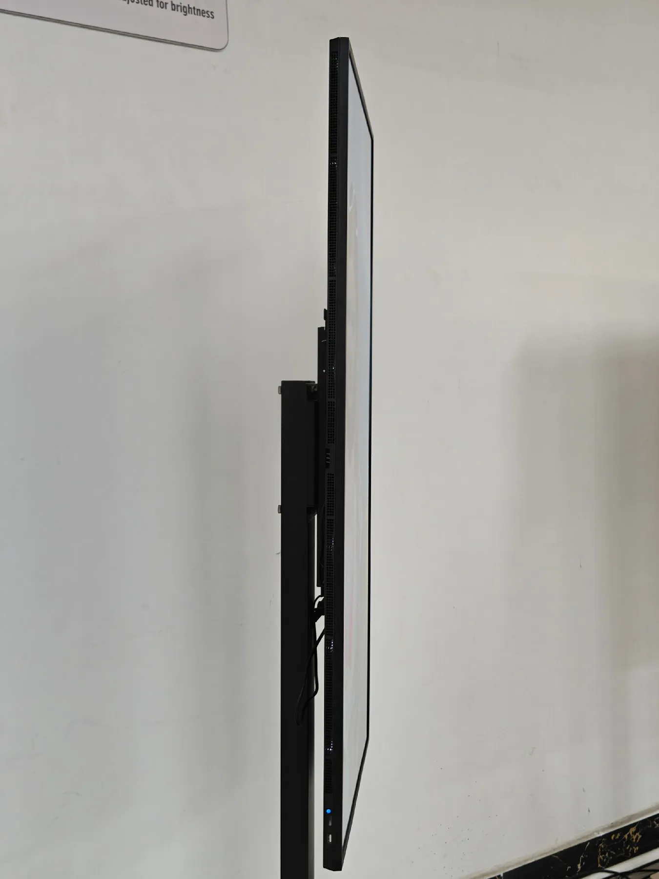 LCD Advertising Display 4k Digital Menu Board 43 55 Inch Frameless Wallpaper TV Flat Screen Frameless Digital Signage