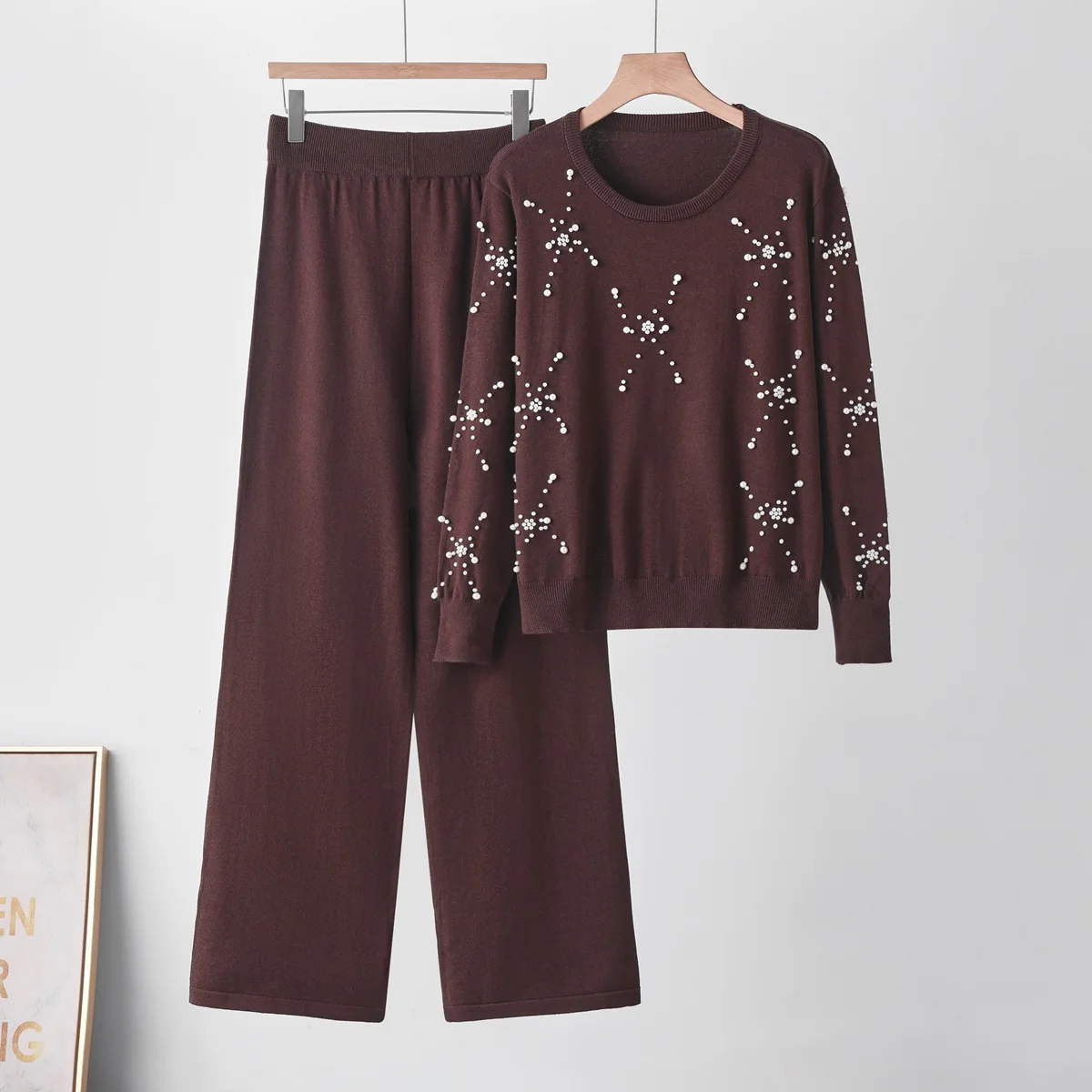 Europe, America 2026 Autumn And Winter Loose Fashion Round Neck Design Sense Hot Diamond Pearl Sweater Knitted Two-piece Set