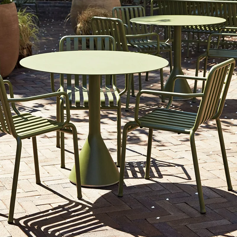 Wrought iron outdoor tables and chairs courtyard balcony garden cafe milk tea shop outside the table and chair combination