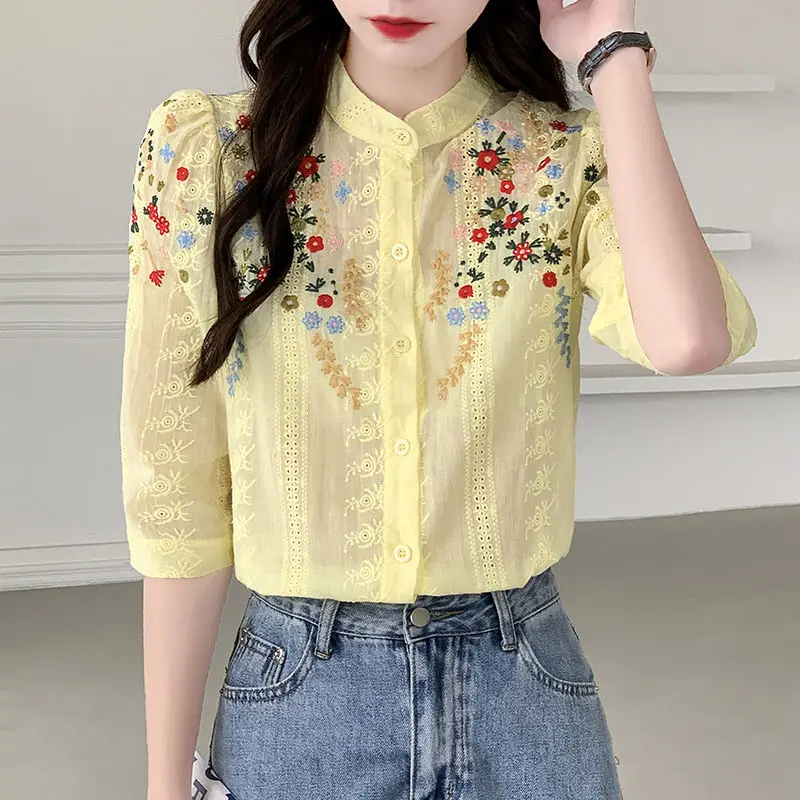 Women\'s Clothing Spring Summer Vintage Floral Embroidery Shirt Fashion Stand Collar Hollow Blouse Casual 3/4 Sleeve Cotton Tops