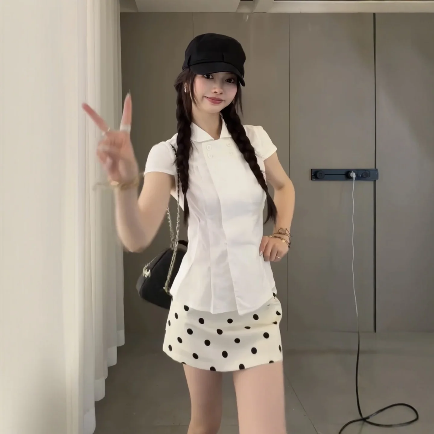 

White Slimming ort Sve irt Women's Summer Casual Doll Collar Top Waist-Cinching Versatile Faion Design Korean Sle