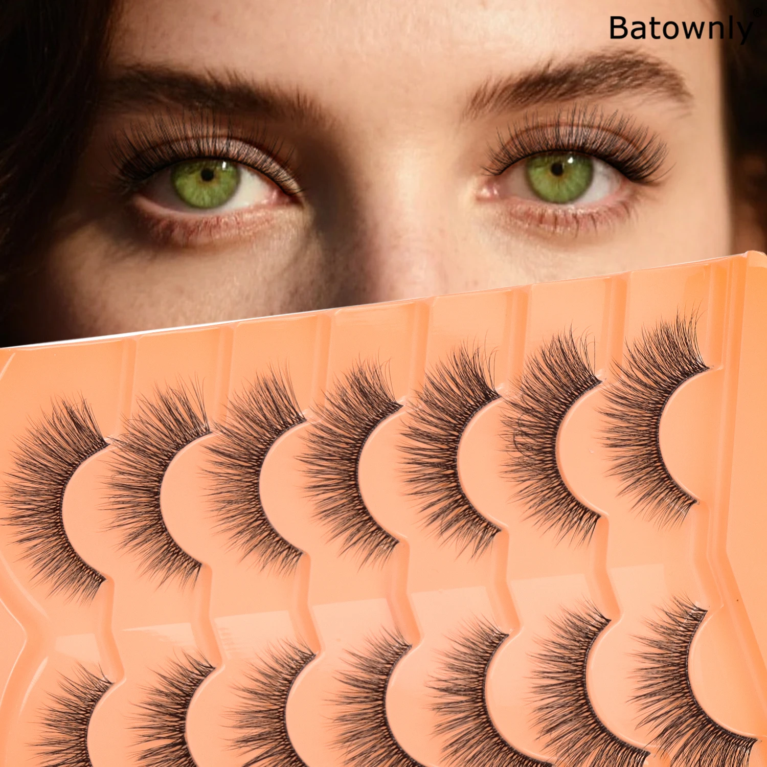 7 Paar natürliche schlanke falsche Wimpern mit weicher und flauschiger Textur, länglichen Augenschwänzen, dicken Wimpern und verlängerten Wimpern