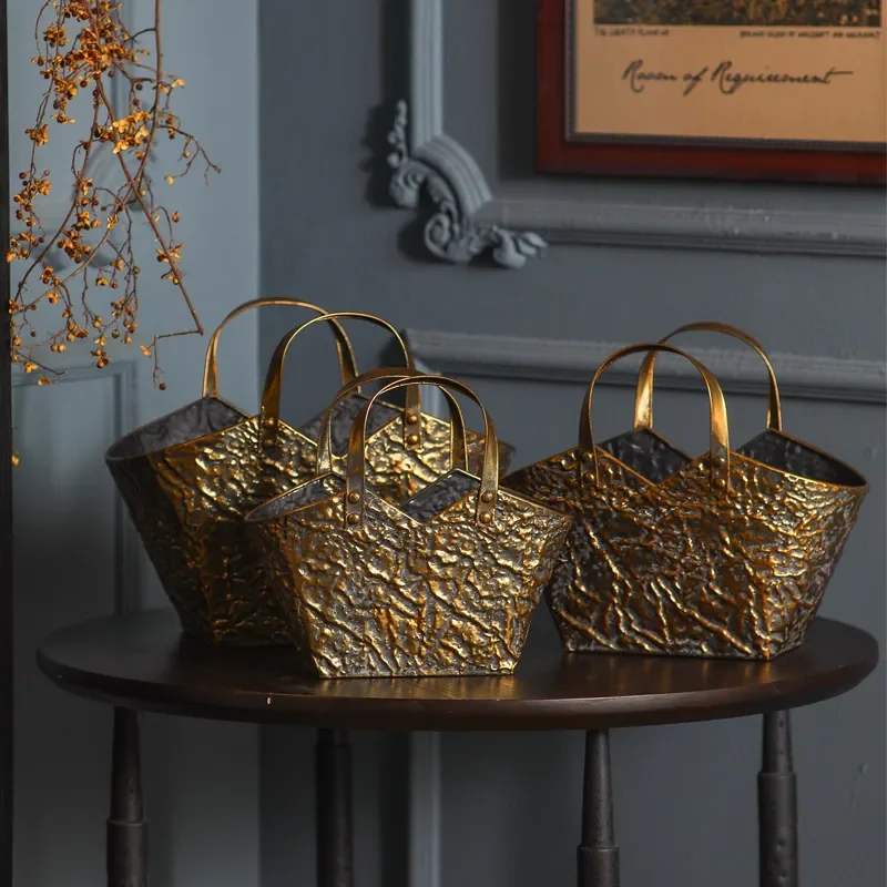 Creative Wrought Iron Handbag Decorative Ornament New Design Home Accent Piece Unique Metal Craft for Living Room Shelf