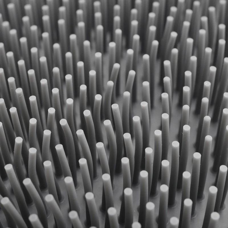 جهاز تنظيف للظهر والقدمين مثبت على الحائط بدون استخدام اليدين مع أكواب شفط - تنظيف عميق وتقشير باللون الرمادي للاستحمام