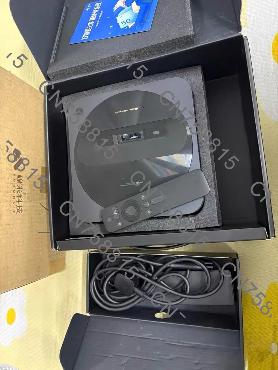 For Home Office Meetings Chinese Version 90% New and New Condition, Hot Selling R1 Nano Ultra Short Focus Laser Projector