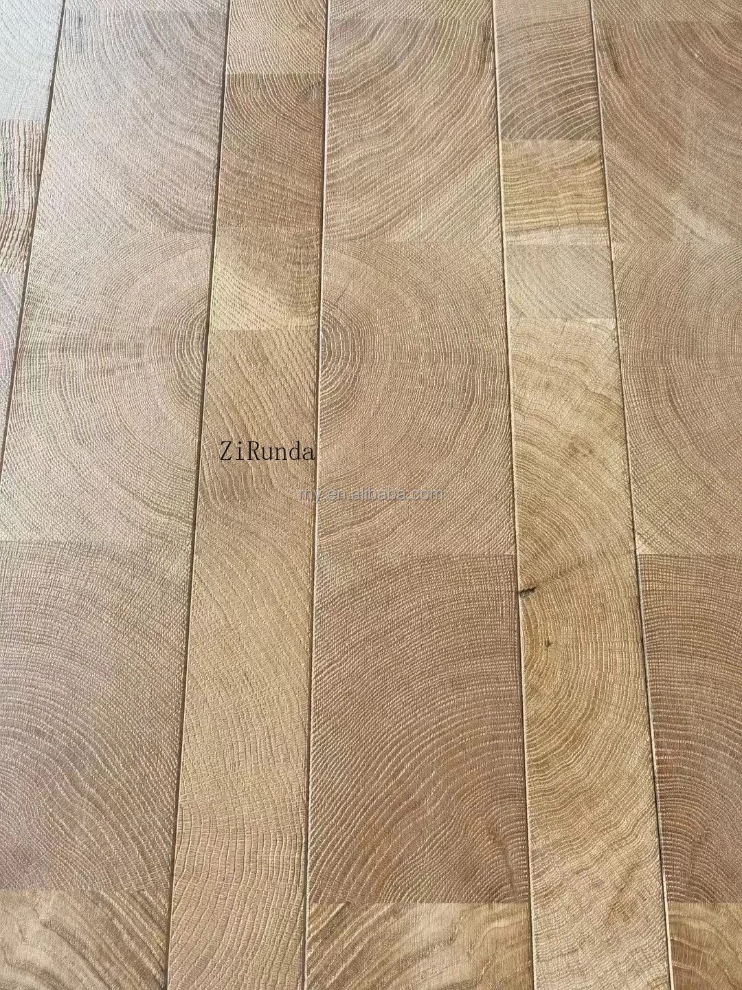 Lantai Kayu Rekayasa Bertekstur Ujung Ek Berlapis-lapis 15mm Versi Deluxe yang Disesuaikan, Desain Komersial yang Nyaman, Disikat