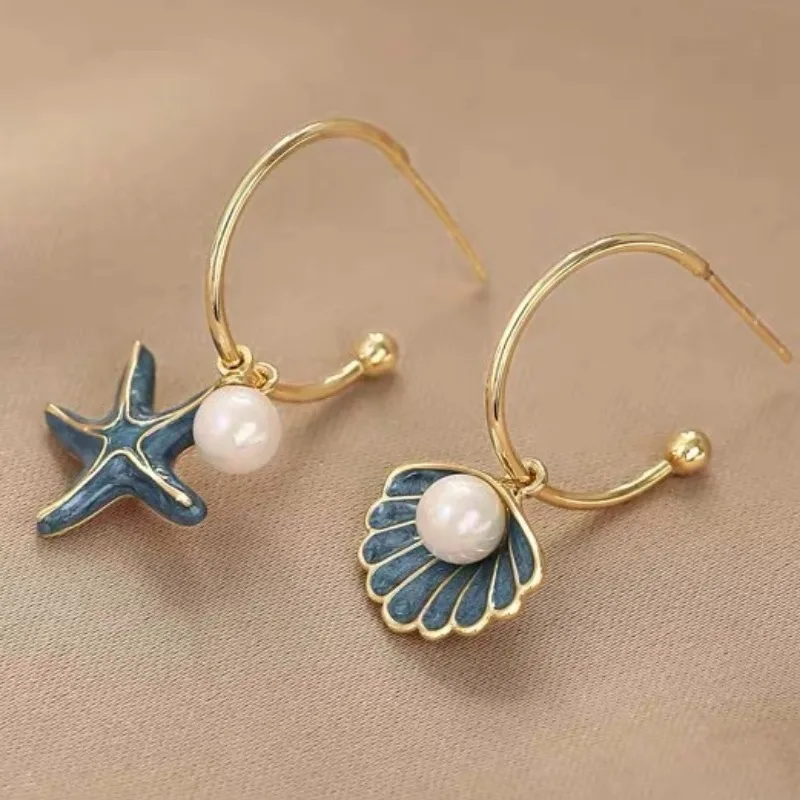 

New Retro Gold Color Starfish Shell Earrings for Women Cute Pearl Imitation Earrings for Banquets Wedding Jewelry Accessories