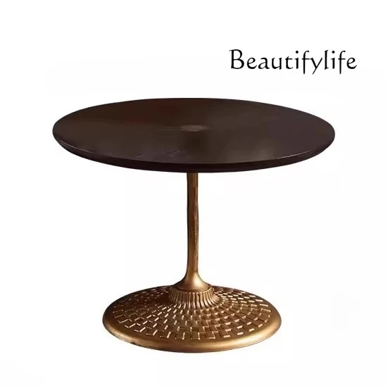 

Круглый стол в средневековом стиле ретро для переговоров, бытовой круглый стол из кованого железа, круглый стол для кафе, ваби, песочный ветер, приставной столик