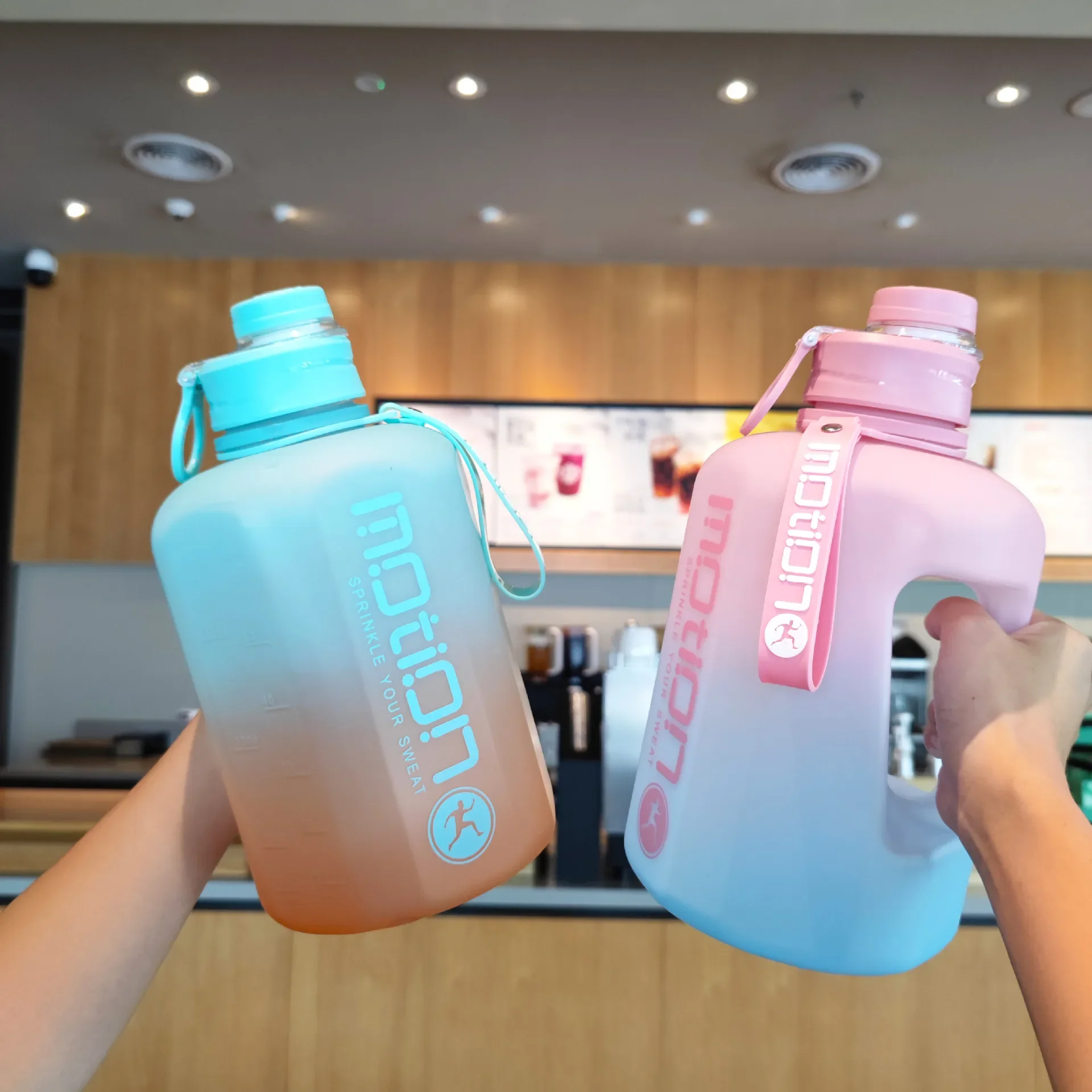 2200ml Large Capacity Sports Water Bottle Portable Ton Ton Barrel Gradient Color Plastic Water Cup Outdoor Fitness Kettle