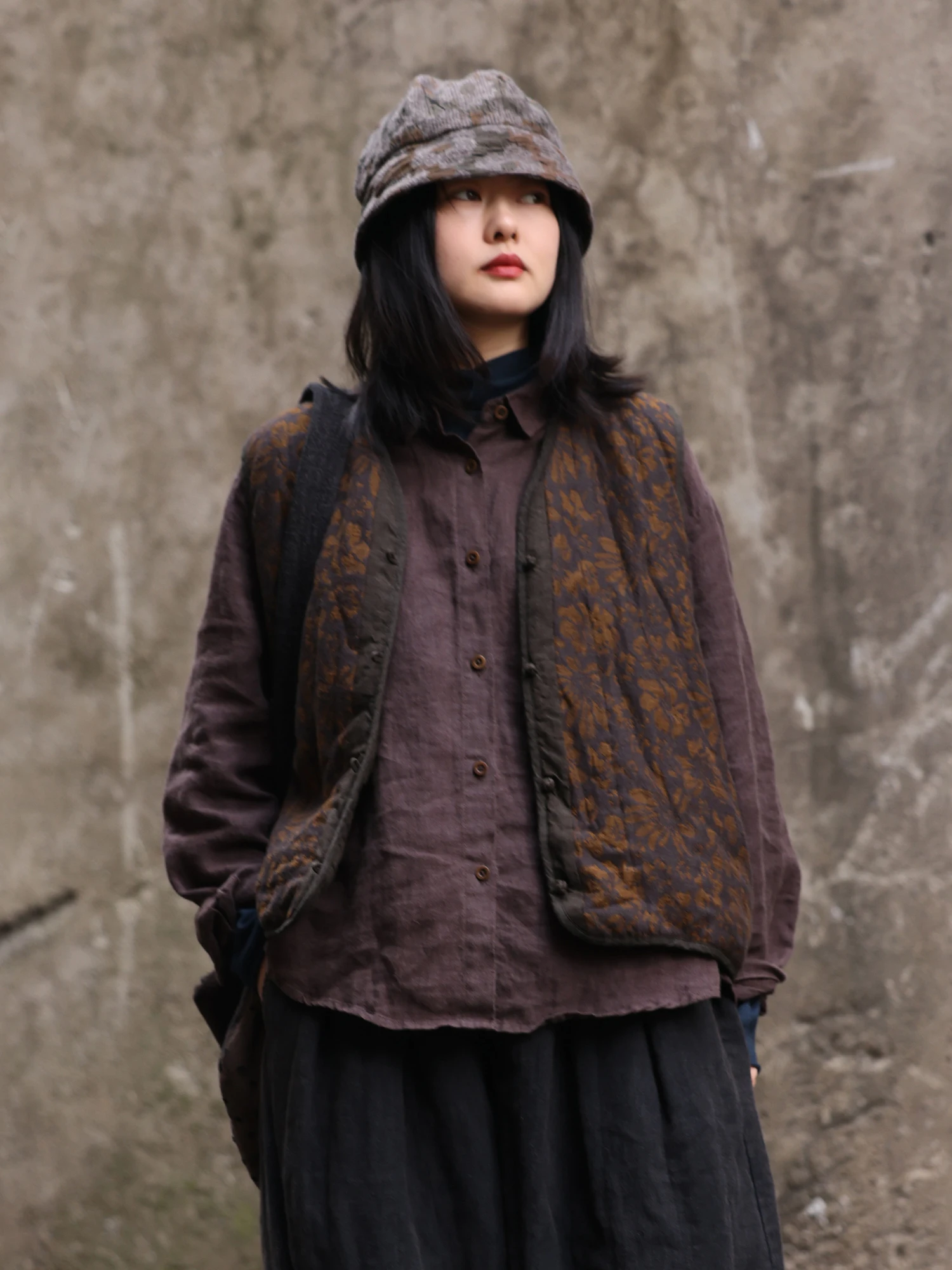 

Жилетка женская PengPeng Home 39386 из смесовой ткани (шерсть и хлопок) с цветочным узором, удлиненная, с V-образным вырезом, на пуговицах, повседневная, комфортная...