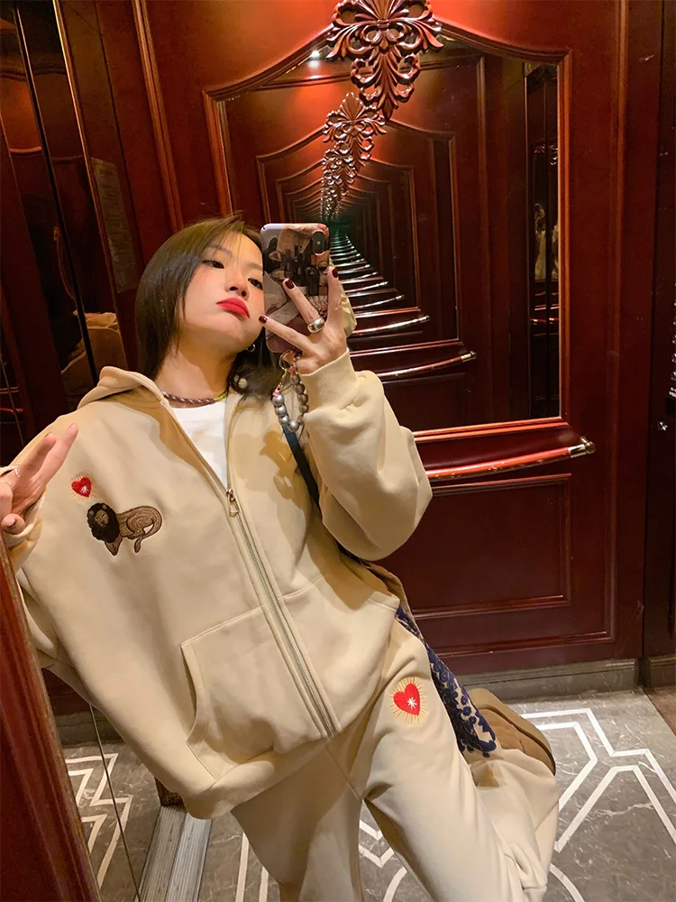 Women's Embroidered Fce Sports Set Long Sve Zipper Hooded Sweatirt Pants Autumn Winter Design Two-Piece Casual Outfit