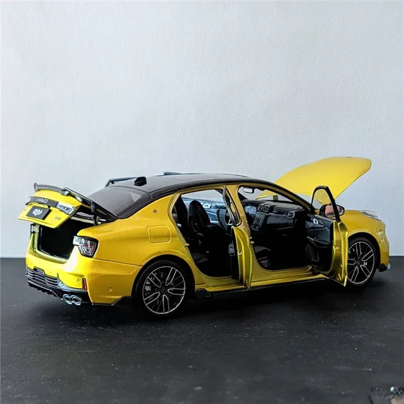 1:18 LYNK&CO 03 03+ Alloy Track Sports Car Model Diecasts Metal Racing Car Vehicles Model High Simulation Childrens Gift