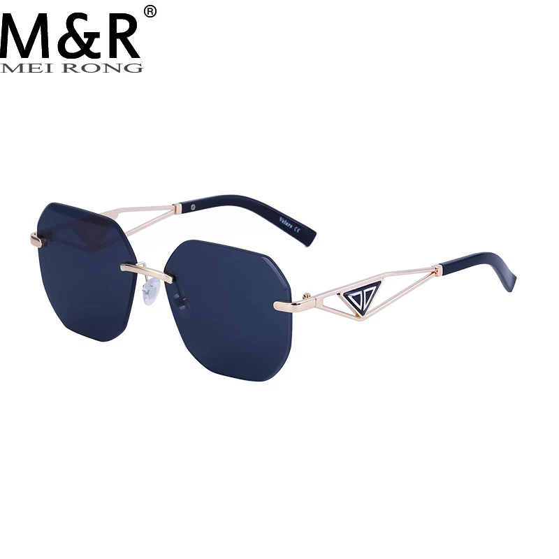 

Fashionable New men's Polygonal Sunglasses Retro Punk Gradient Hollowed Out Eyeglass Frame Outdoor Driving Glasses Gafas UV400