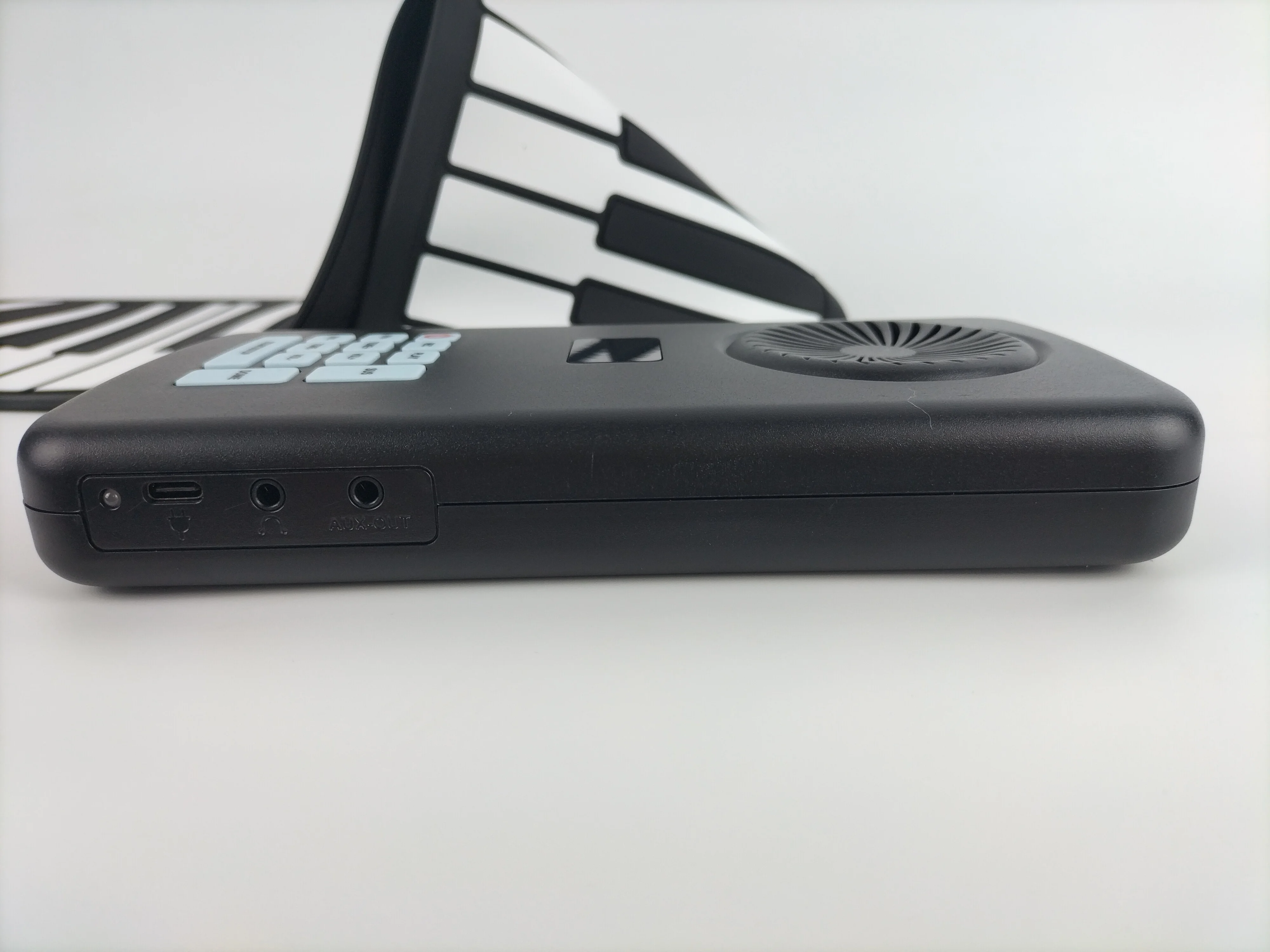 Hooqu بيانو رقمي محمول 61 مفتاحًا 88 مفتاحًا بيانو مستقيم متدحرج يدويًا آلة موسيقية متنقلة متعددة الاستخدامات