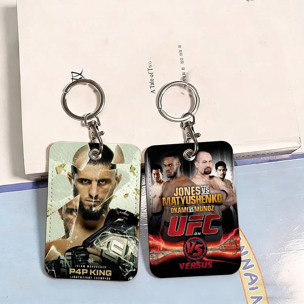 

Стильный держатель для карт из ПУ в спортивном стиле U-UFC с брелоком - надежная защита для банковских карт, проездных на метро и автобус, а также для карт доступа.