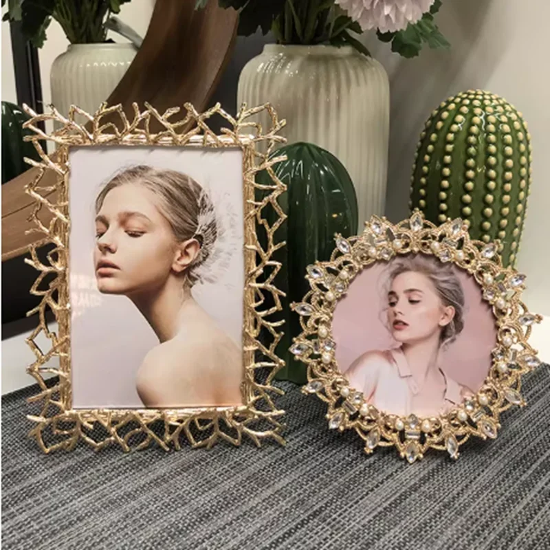 Fashion 6/7inches retangle /round golden Photo Frame metal picture frames for home desktop decoration