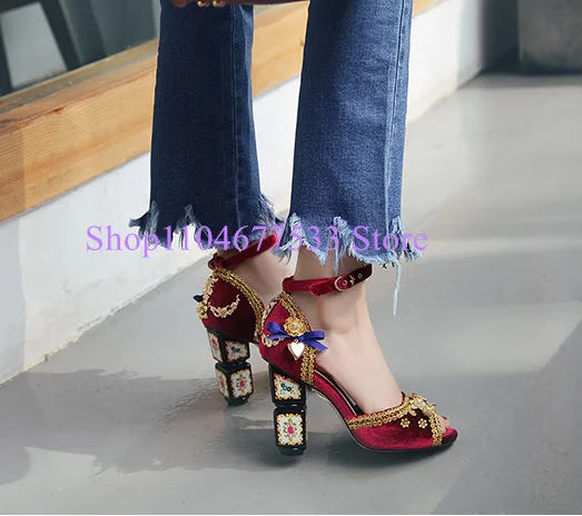 

New String Bead Strange Heel Lady Sandals Fashion Peep Toe Chunky Heel Woman Pumps Popular Wedding Shoes