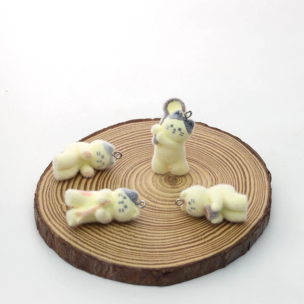 12PCS Resin Flocking kitten Charms Cute Animal Cat Doll Pendants for Necklace Keychain Making DIY Jewelry Accessories Wholesale