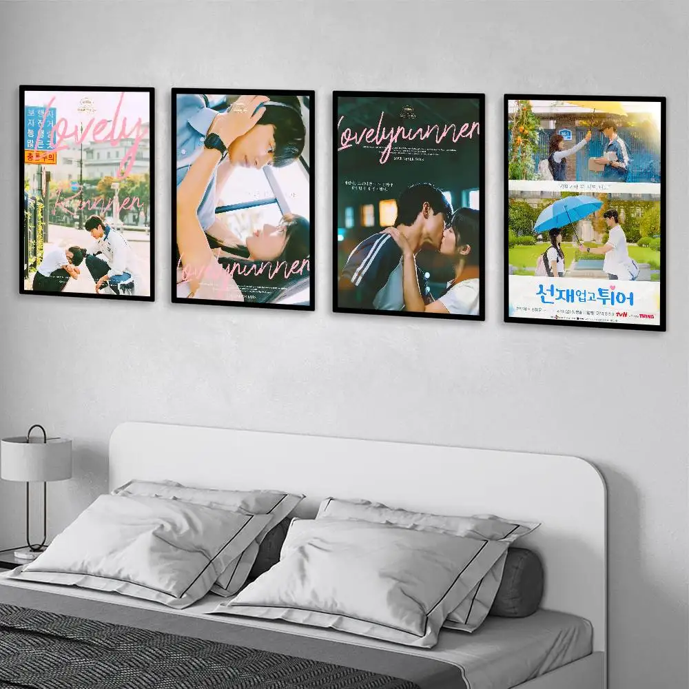 Koreanische Tv Dramas Schöne R-Runner Poster Selbstklebende Kunst Wasserdichte Papier Aufkleber Kaffee Haus Bar Zimmer Wand Dekor