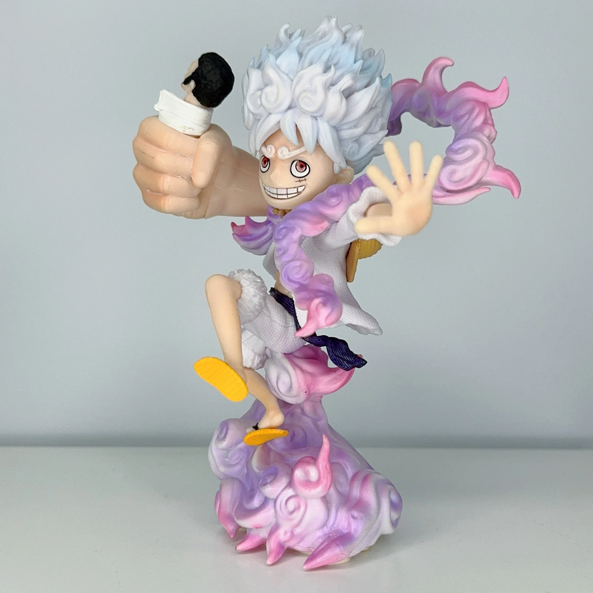 Uma peça anime figura macaco d luffy segurar a caneta ponta modelo estátua periférica desktop decorar ornamentos presente de natal brinquedos