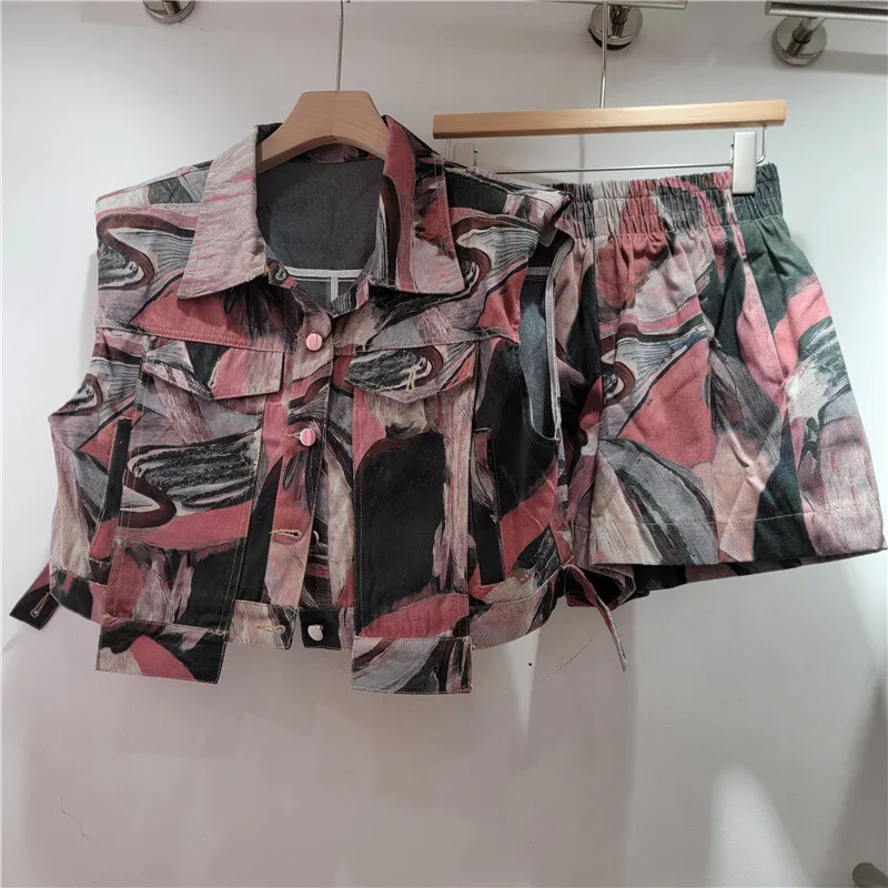 WTHT Fashion New Women's Colorful Print Lapel Denim Vest Elastic High Waist A-line Short Pants Female 2025 Summer 1LS2067