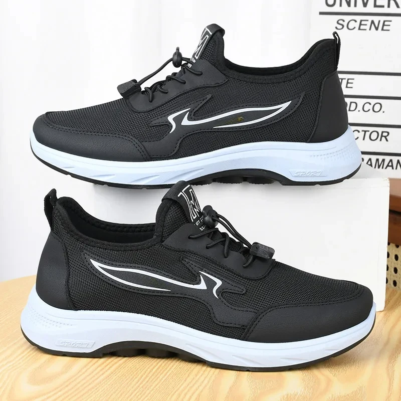 New Sports Shoes with Casual, Comfortable Soft Sole and Versatile Design