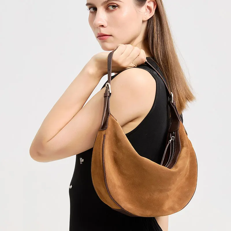2026 Borsa delle nuove donne Borse a tracolla da donna in pelle scamosciata di design di lusso Borse Hobos femminili in pelle bovina smerigliata alla moda