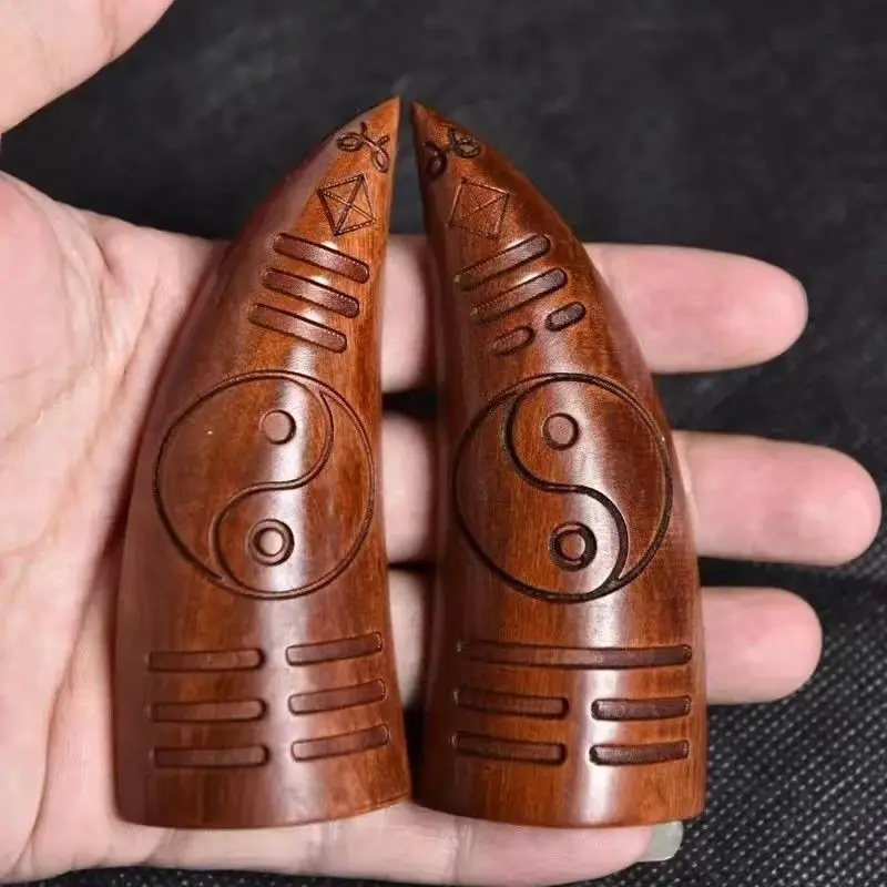 Buddhist Natural Lightning-Struck Jujube Wood Divination Blocks Handcarved Double-Sided Sacred Ching Oracle with Horn Accents