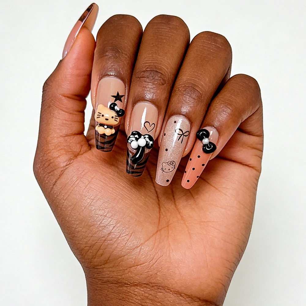 10 個/セット サンリオ手作りフレンチプレスオンネイル、キャラメルハローキティシリーズフェイクネイル、再利用可能で日常着に多用途