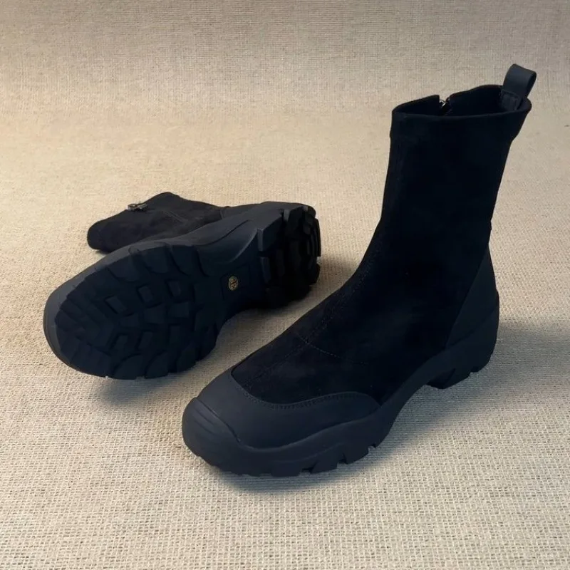 

2025 Новые ботильоны для женщин на плоской подошве, повседневная спортивная обувь, новые уютные женские кроссовки, уютные зимние прогулочные дизайнерские ботинки челси