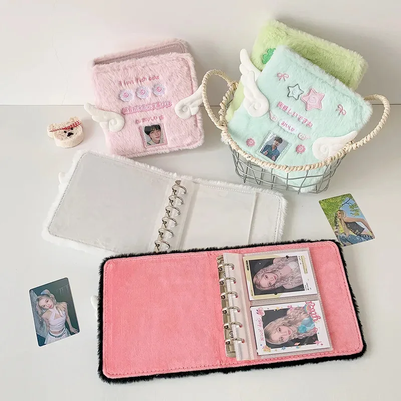 Álbum de tarjetas de hojas sueltas con alas de Ángel de peluche estilo INS, exhibición de almacenamiento de fotos de ídolo bonito coreano para sesión fotográfica Kpop