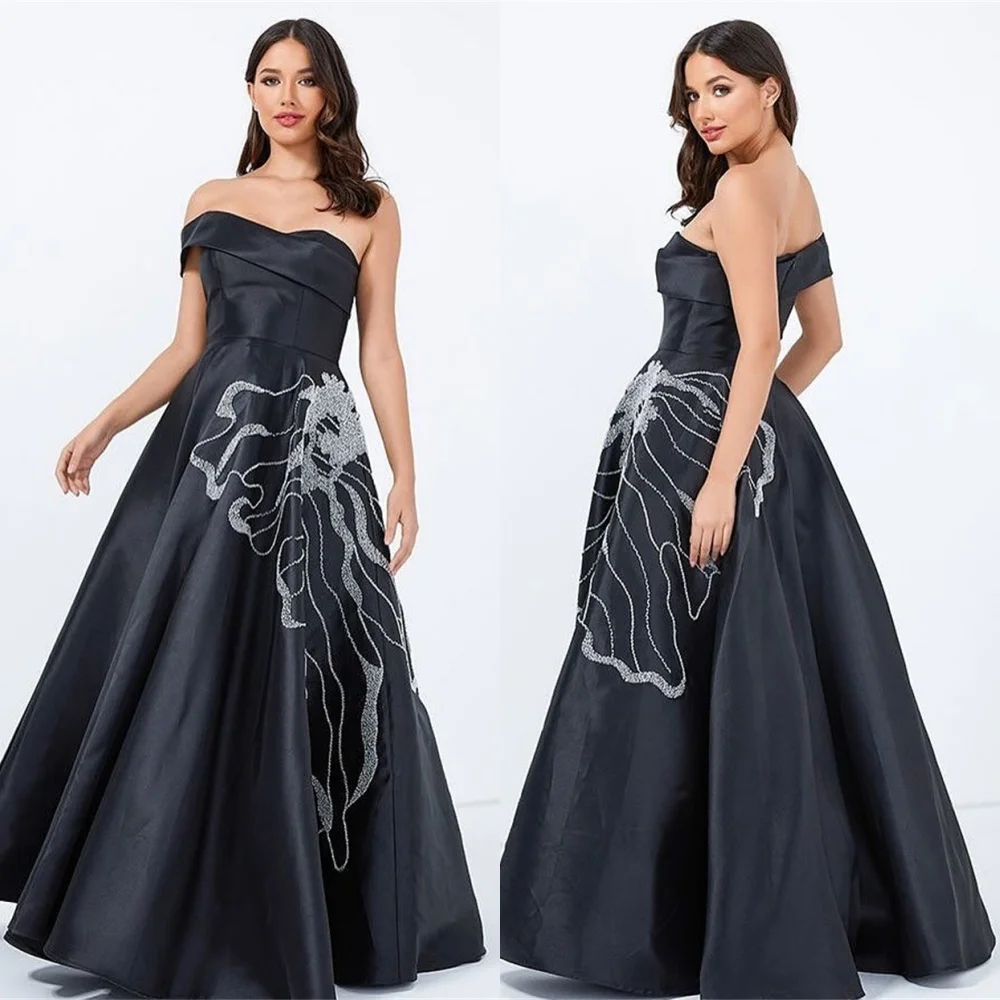 

Customized Elegant Black Satin Homecoming Dress Modern Strapless Off the Shoulder Criss-Cross Zipper Back Robe de soirée