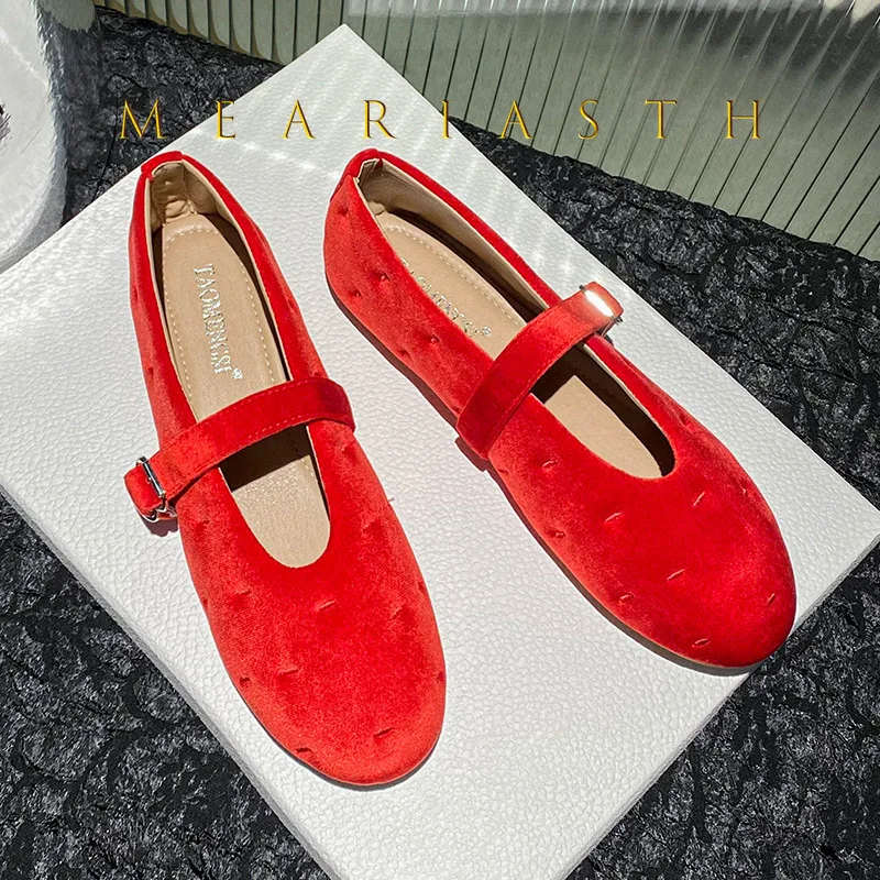 

New Red Velvet Buckle Strap Mary Janes Shoes Women Elegant Spring Autumn Flannel Flats Shoes Black Casual Ladies Shoes Footwear