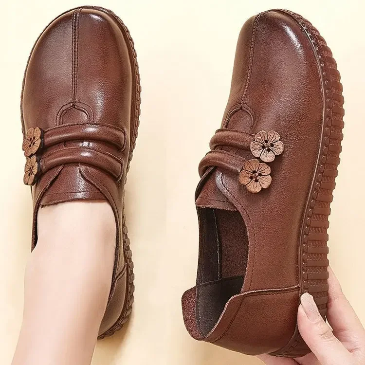 

Soft Leather Mom Shoes Single-shoe Women's Non-slip Leather Shoes with Elastic Soles Flat Middle-aged and Elderly Women's Shoes