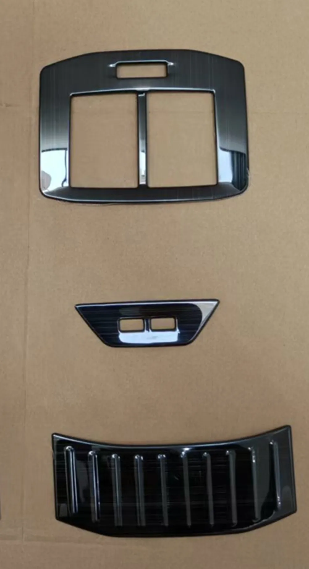 Car Rear Armrest Air Vent Outlet USB Anti-kick Foot Sequins Frame Trims for Volkswagen T Roc VW T-roc 2017-2025 Auto Accessories view 6