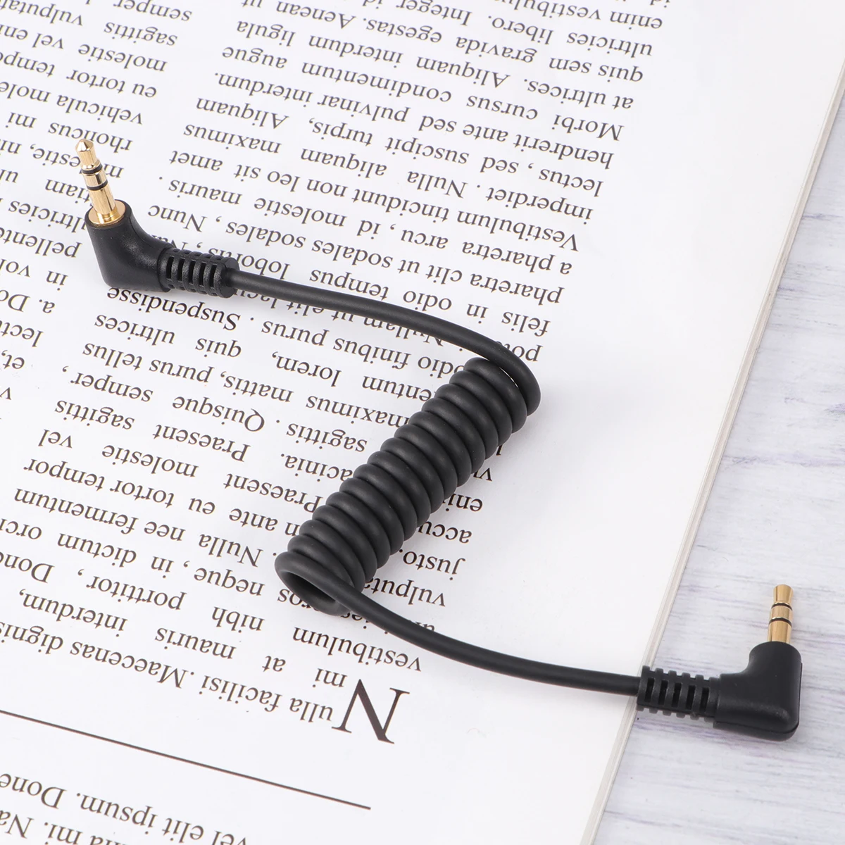 

3.5Mm Jack Elbow Male To Male Stereo Headphone Car Aux Audio Extension Cable For Lightweight Durable Portable