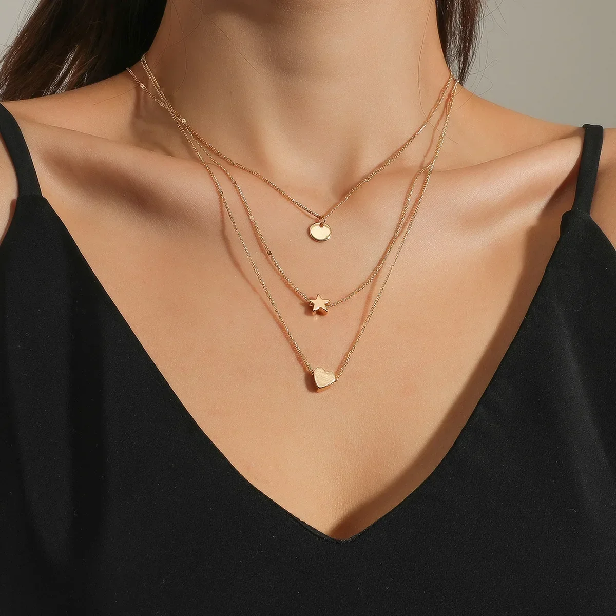 Collar de múltiples capas francés para mujer y niña, cadena de clavícula de estrella con colgante de aro redondo de corazón de amor dorado Simple, nuevo