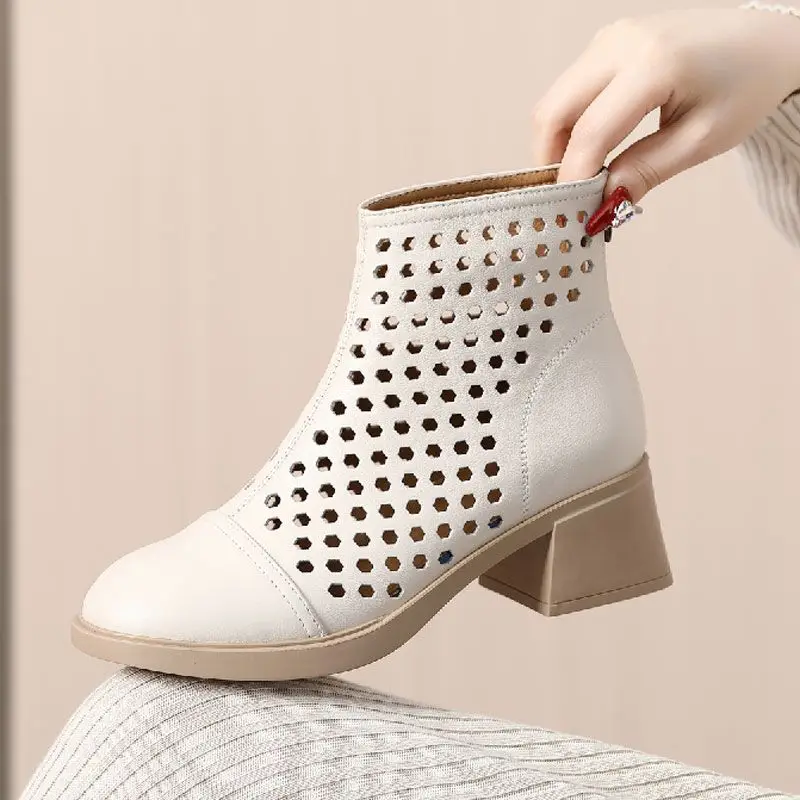 Ladies Vintage Ankle Cool Boots Women\'s Summer Hollow Breathable Shoes Korean Fashion Model Gladiator Sandals Boots New 2024