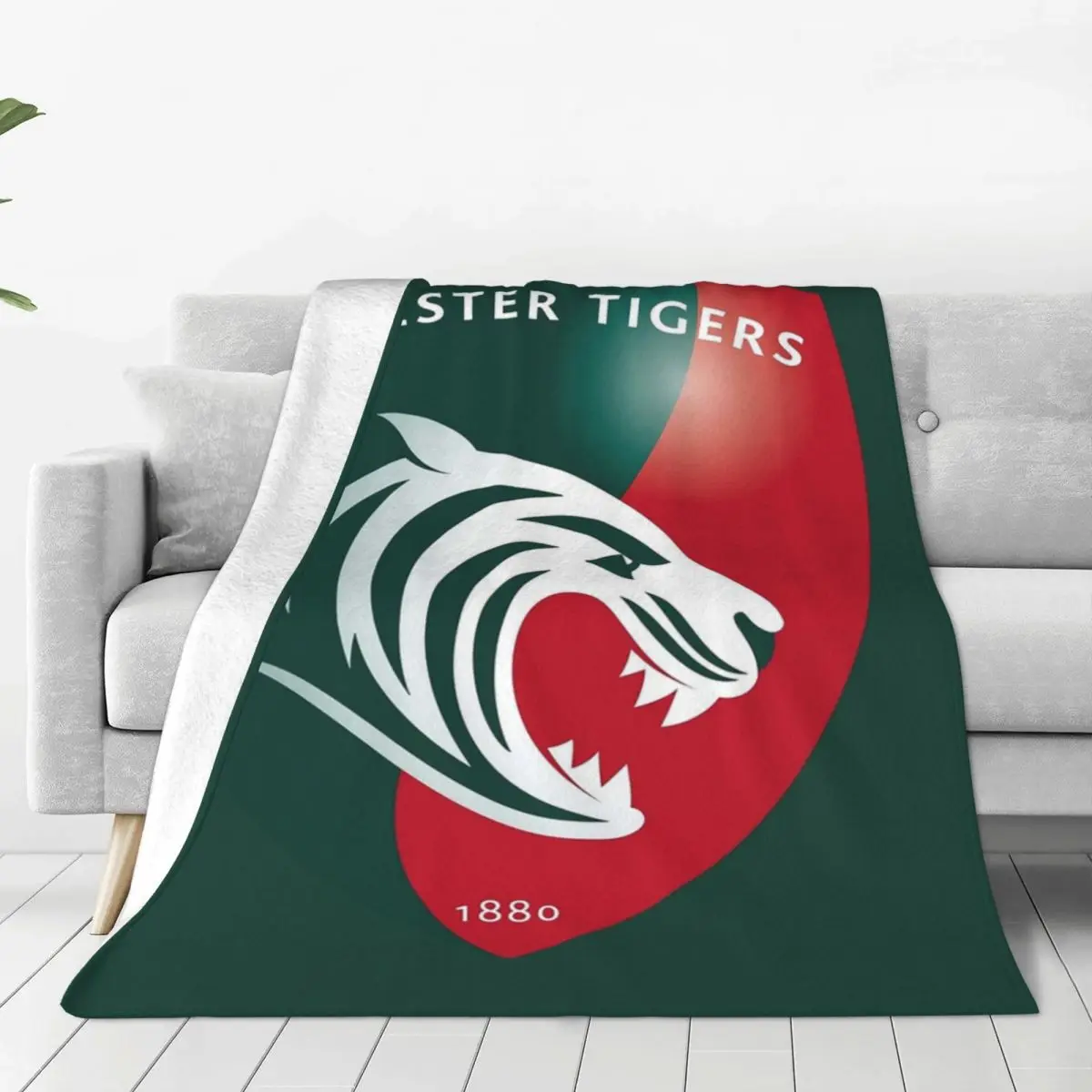 The Leicester Tigers Icon Blanket Fleece Portable Sofa Throw Blankets For Home Bedroom Office Throws Bedspread Quilt