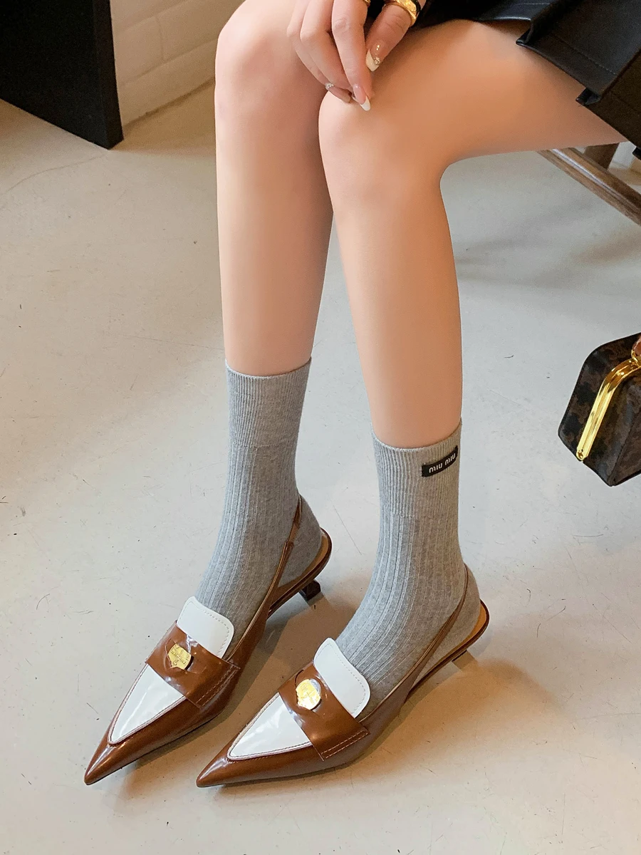 

Женские кожаные сандалии Liz в стиле ретро с острым носком, цветные блузки на тонком каблуке, корейские сандалии Mule oes Faionable