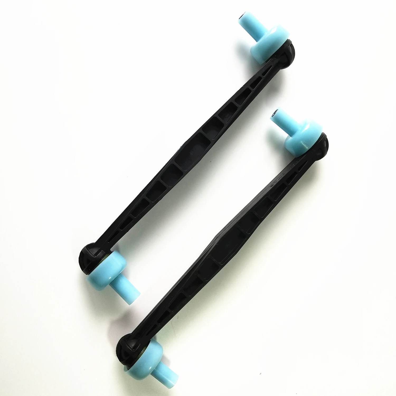 2pcs Front Stabilizer Shaft Link Front Balance Stabilizer Bar For Chevrolet Aveo T300 Sonic Cobalt OEM# 95941670