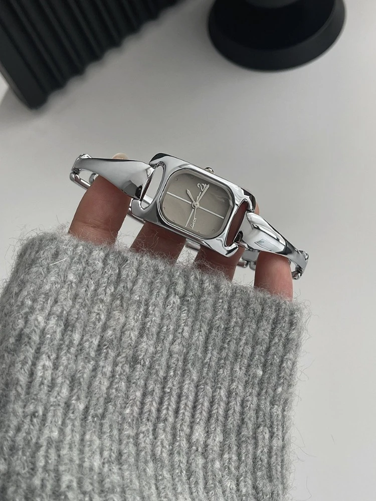 2026 Hot Brand Stainless Steel Strap Watch Women Luxury Gift Quartz Wristwatch Student Fashion Simple Square Quartz Watches